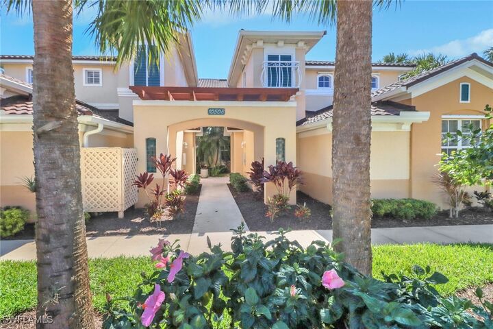 Property Photo: 10508 Sevilla Drive 202 FL 33913