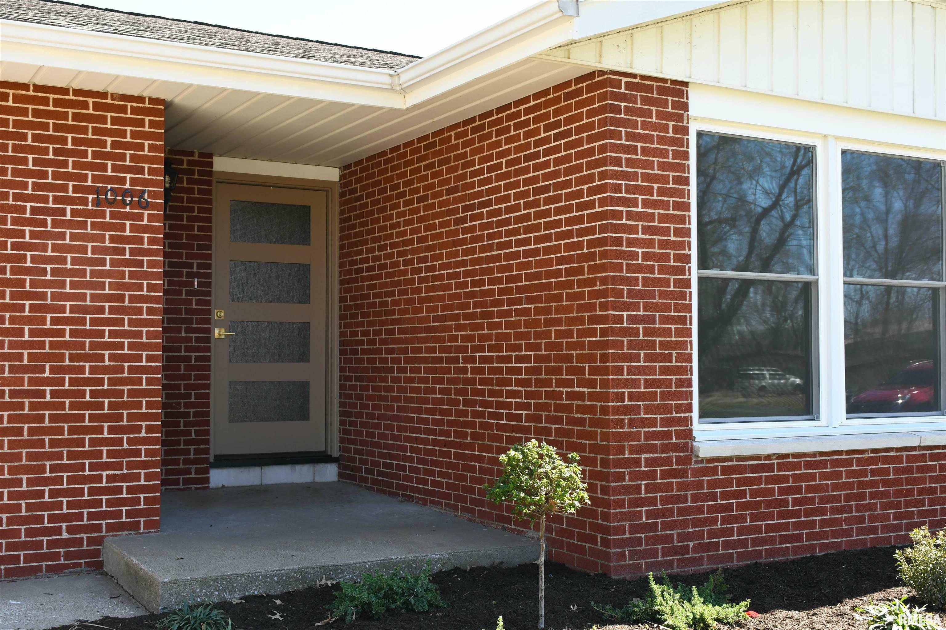 Property Photo: 1006 Steven Lane IL 62966