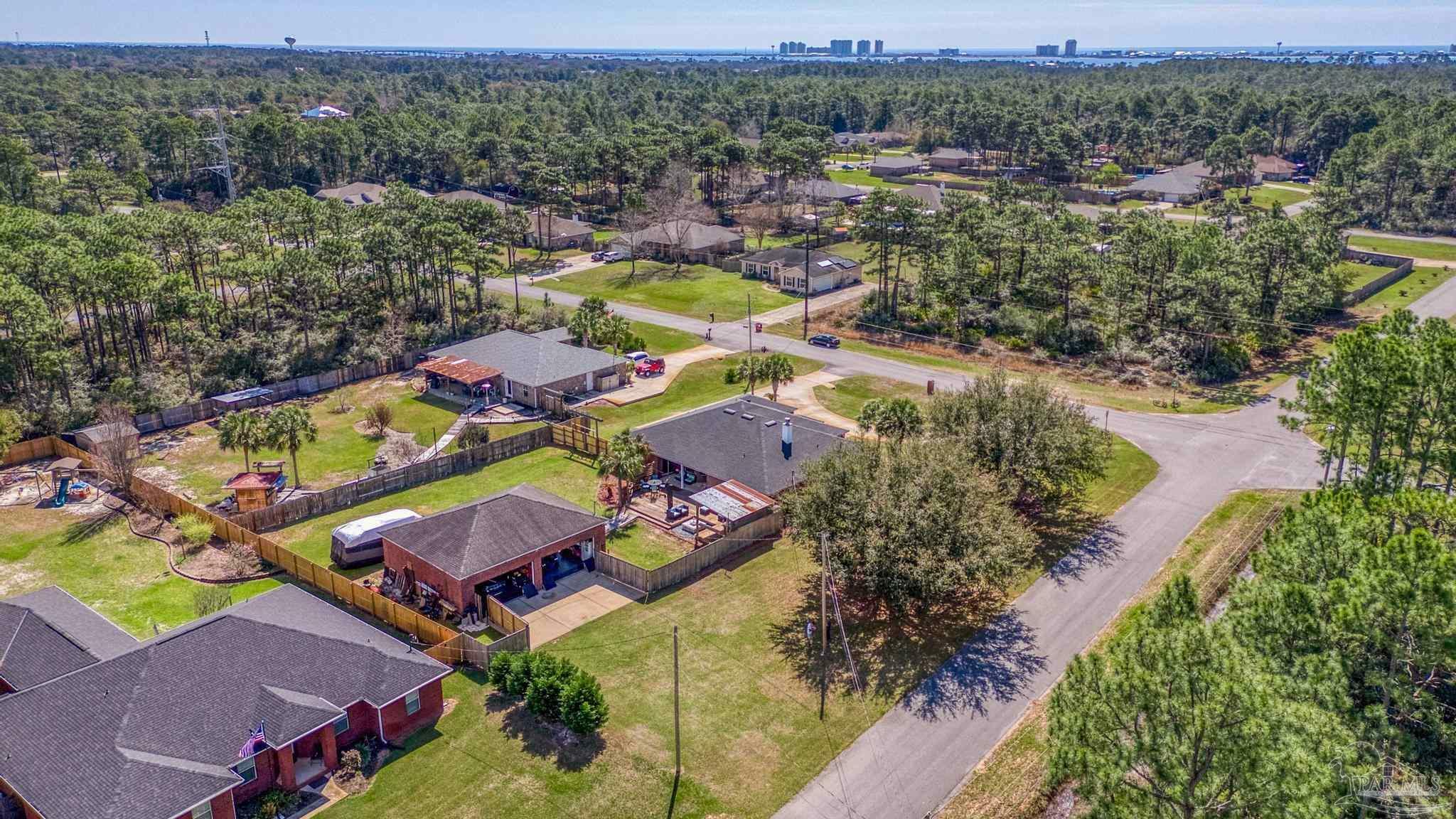 Property Photo: 7770 Fenwick St FL 32566