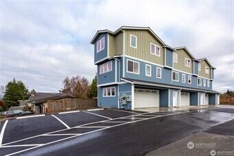 Property Photo: 1024 N 8th Street WA 98273