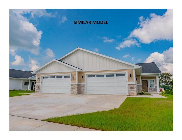 1430 Palm Grass Way  Stoughton WI 53589 photo