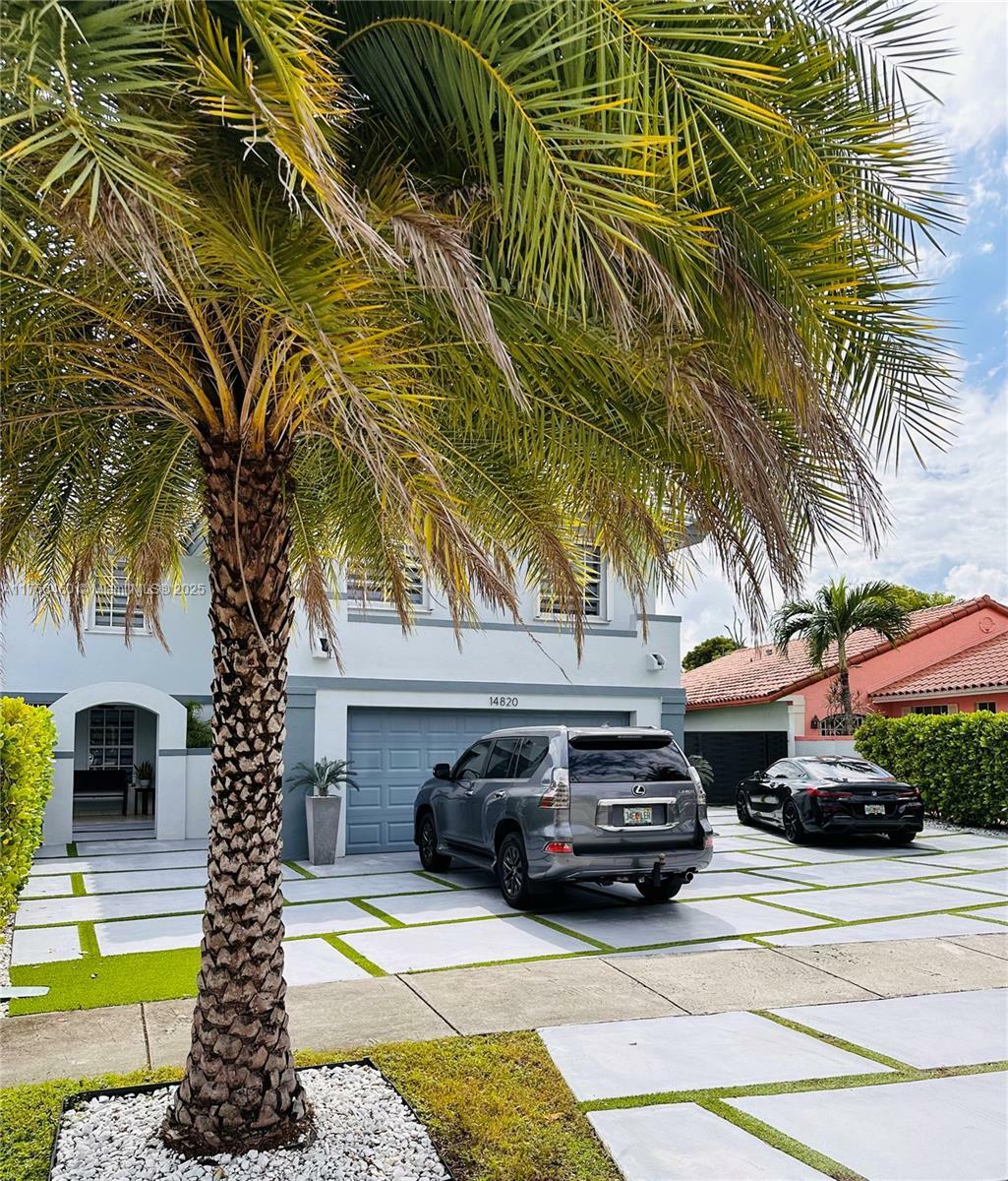Property Photo: 14820 SW 63rd St FL 33193