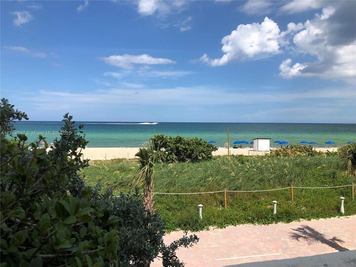 5555 Collins Ave 15C  Miami Beach FL 33140 photo