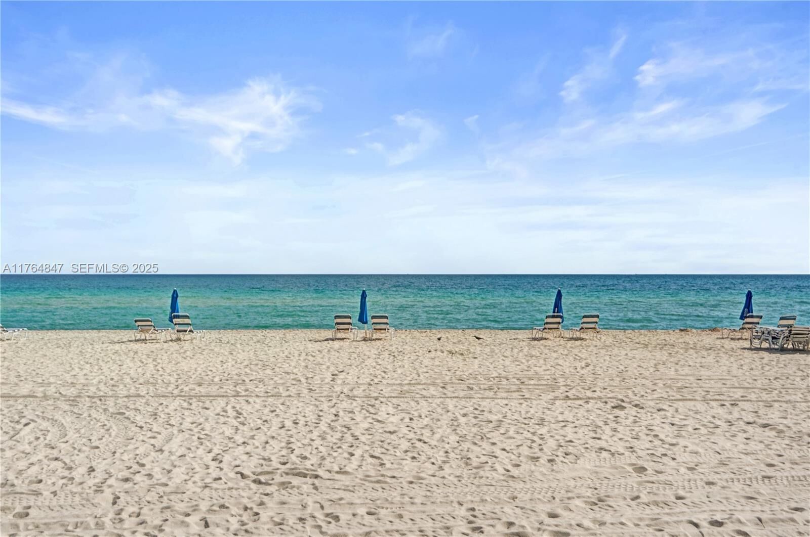 Property Photo: 5555 Collins Ave 15C FL 33140