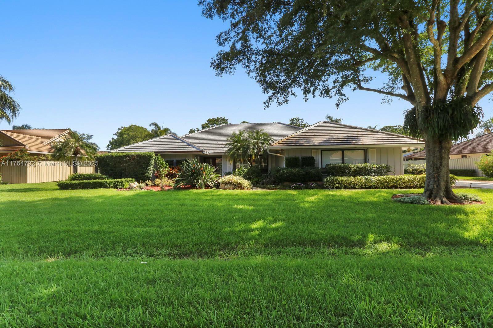 15 W Balfour Rd  Palm Beach Gardens FL 33418 photo