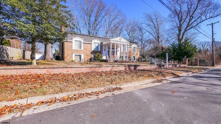 Property Photo:  102 Morris Avenue  NJ 08221 