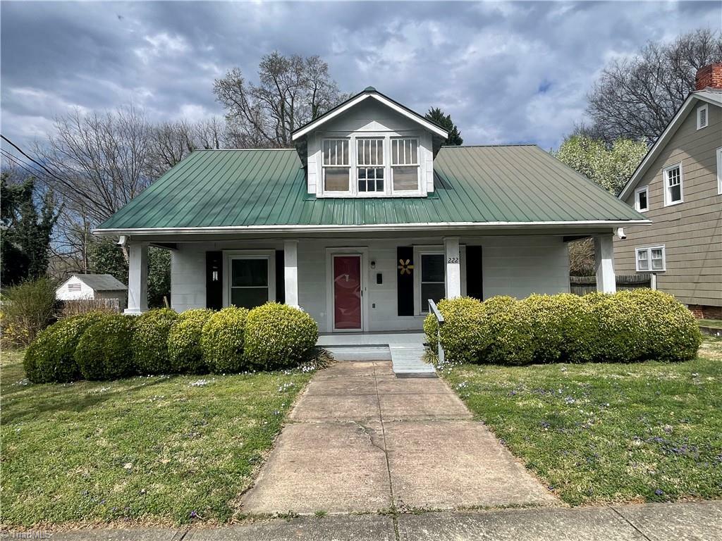 Property Photo:  222 Vance Street  NC 27292 