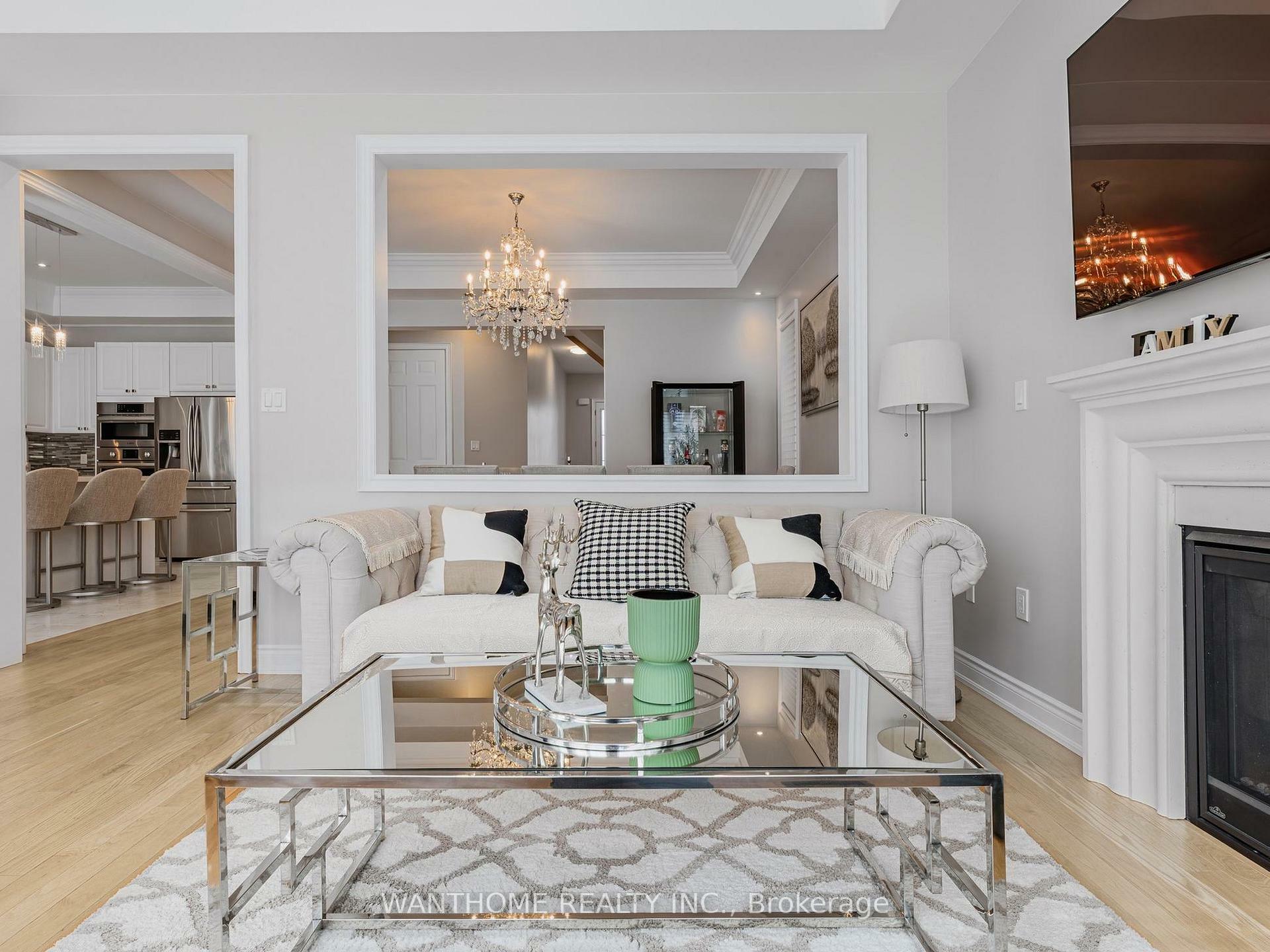 Property Photo: 45 Giardina Crescent ON L4B 0G1
