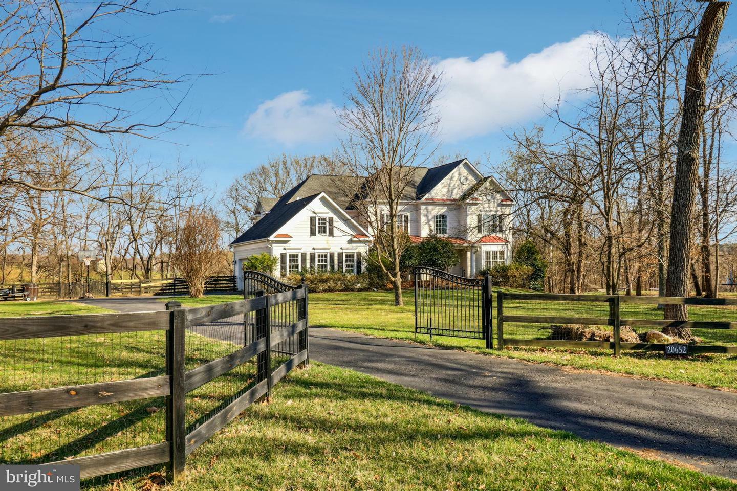 20652 St Louis Road  Purcellville VA 20132 photo