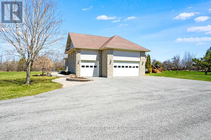 Property Photo:  556 West Point Drive  ON K7H 3C7 