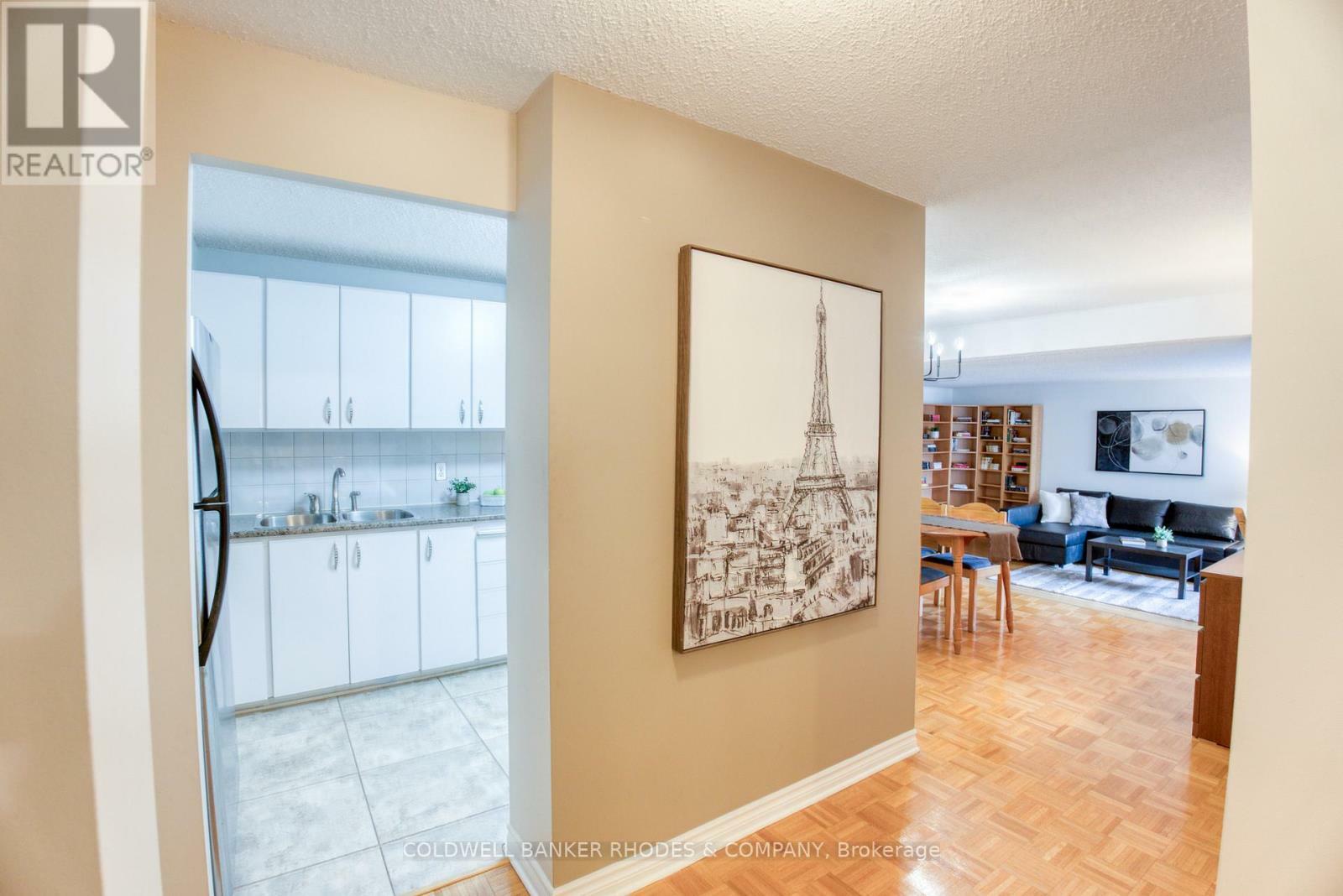 Property Photo: 1599 Lassiter Terrace 213 ON K1J 8R6