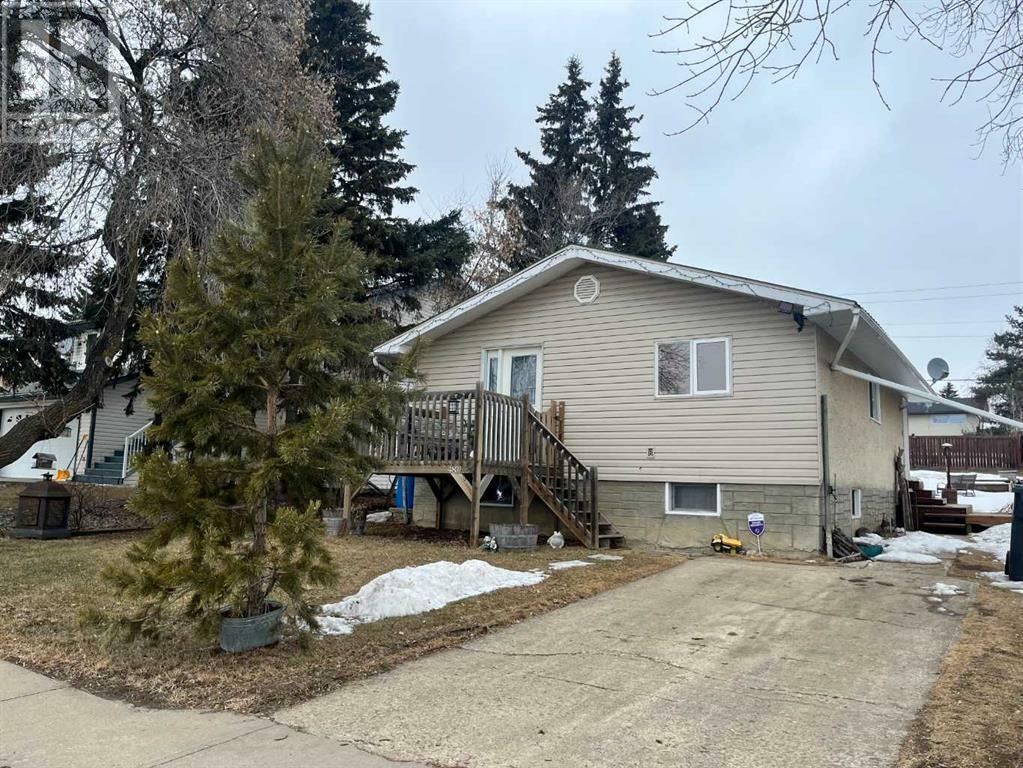 Property Photo: 4830 49 Avenue AB T0B 2P0
