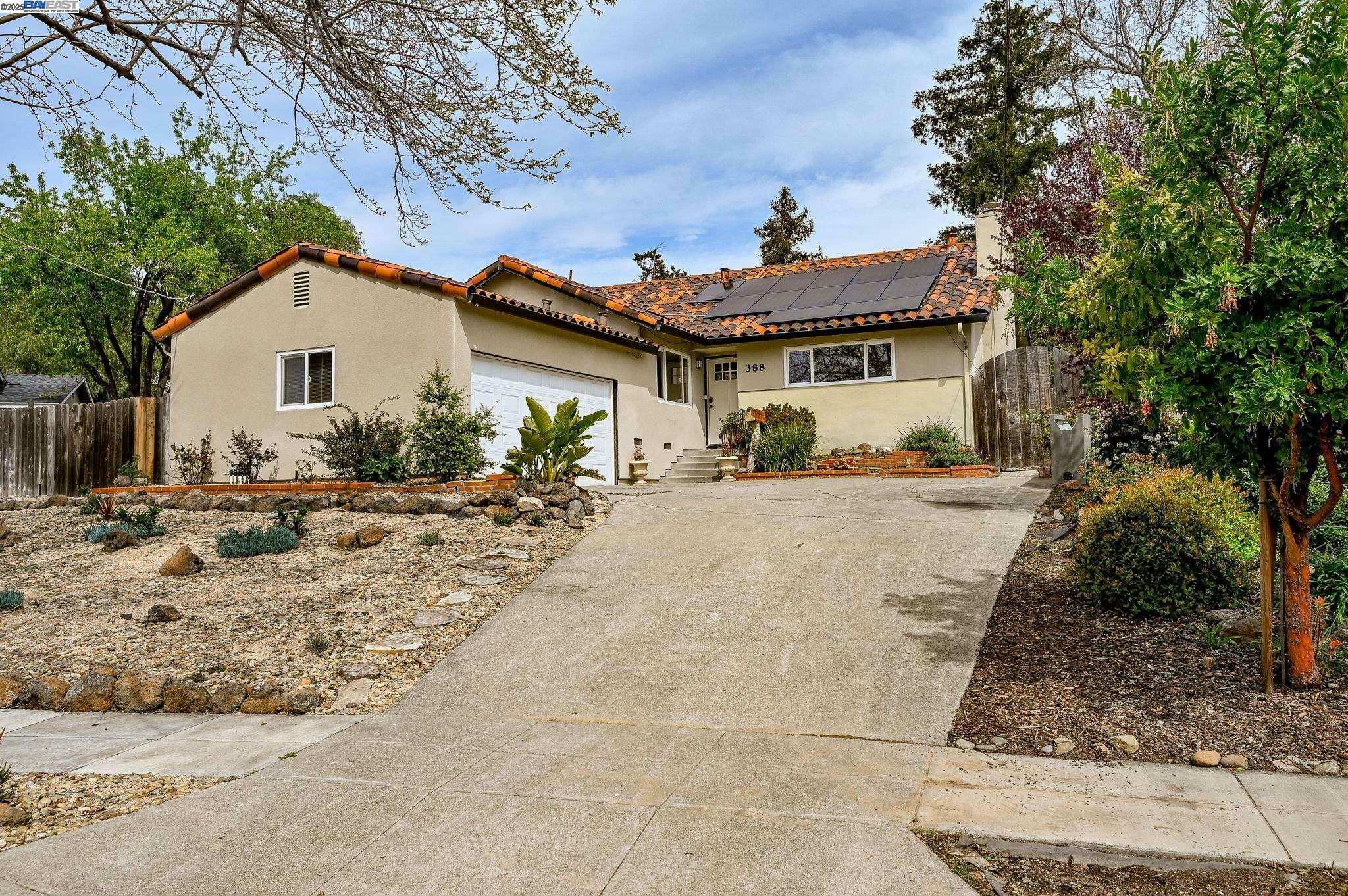 388 Martin Ave.  Livermore CA 94551 photo