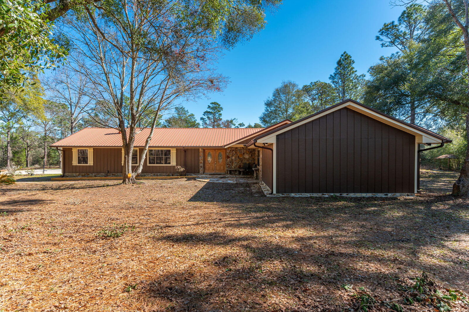 Property Photo: 1554 Kings Lake Road FL 32433