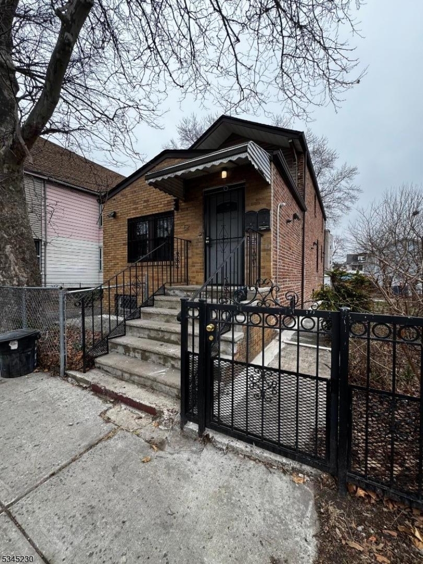 Property Photo: 50 Stuyvesant Ave NJ 07106