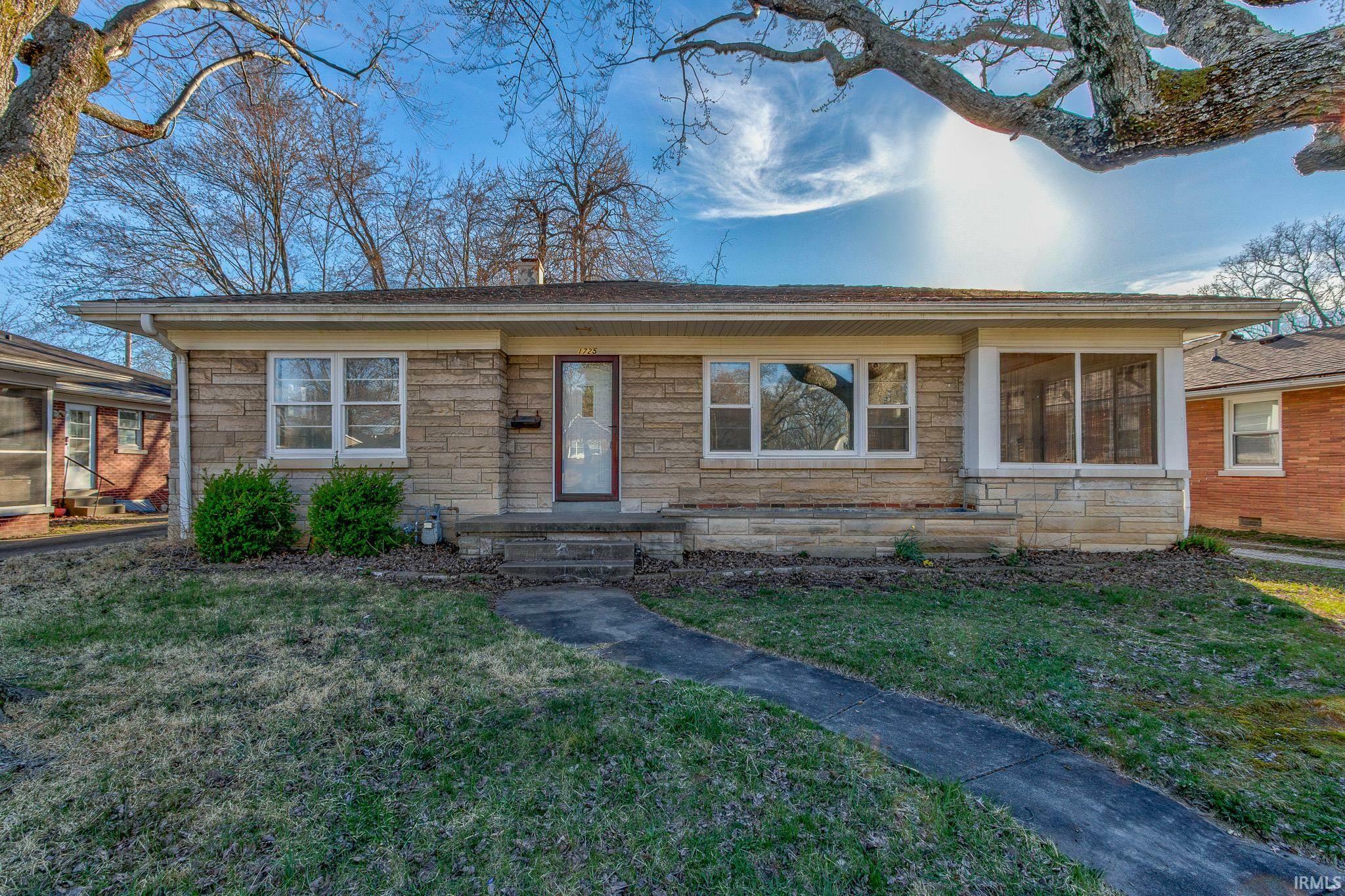 Property Photo:  1725 Southeast Boulevard  IN 47714 