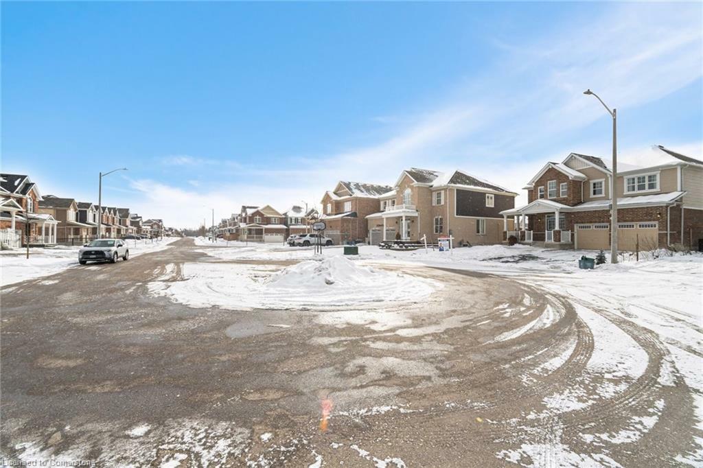 Photo de la propriété: 12 Steed Court ON N3E 0B5