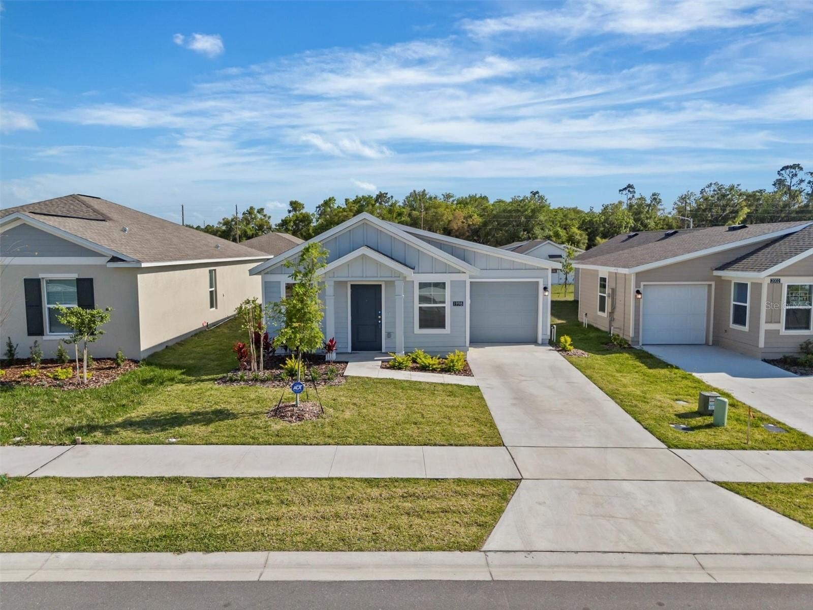 Property Photo: 1998 Sarah Street FL 33884