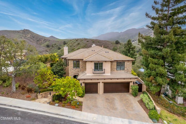 Property Photo: 3602 Lang Ranch Parkway CA 91362