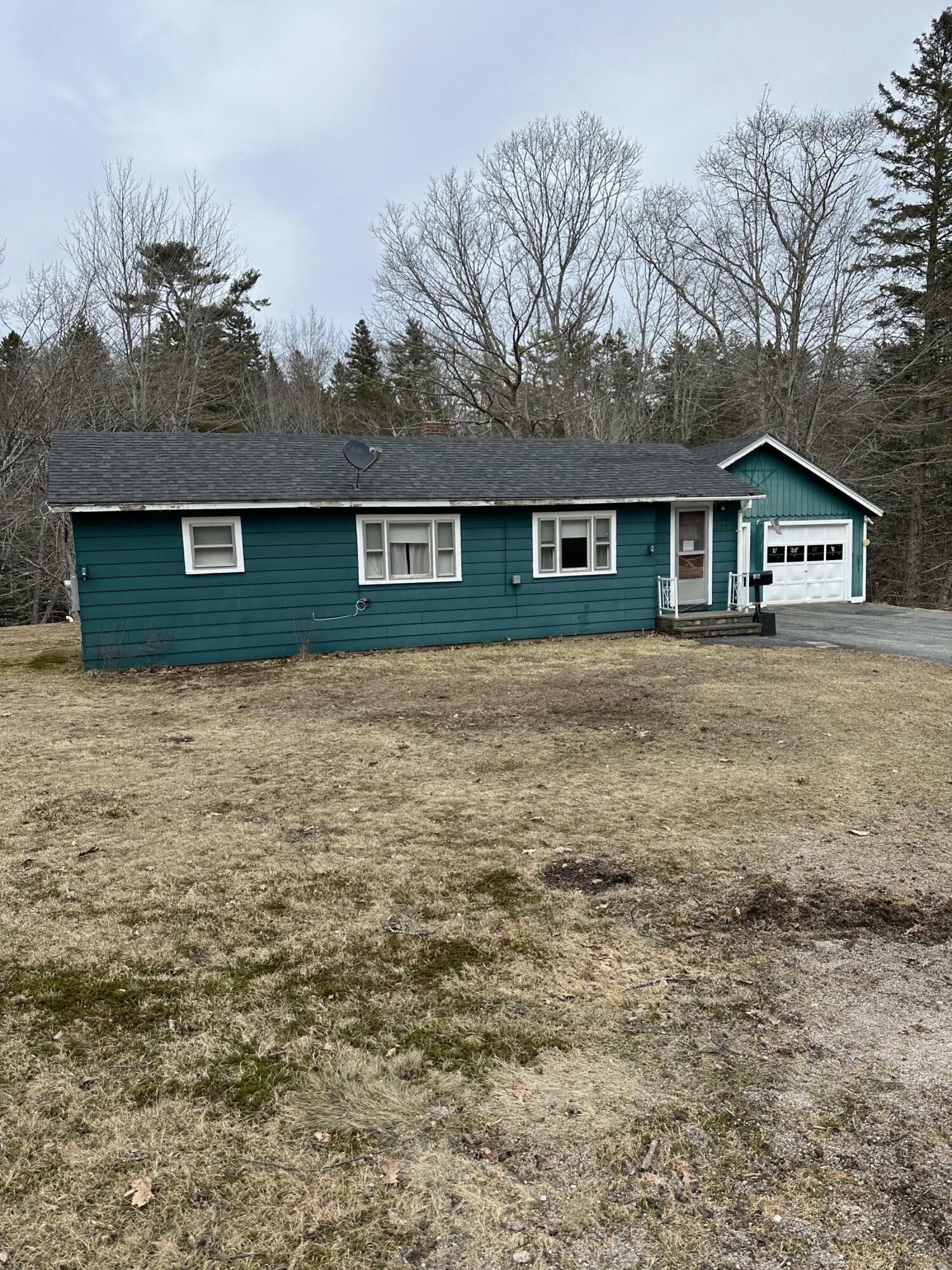 Property Photo:  19 Guzzle Road  ME 04607 