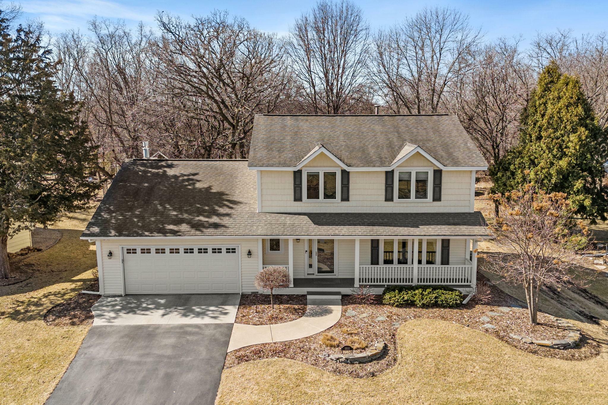 Property Photo: 13532 Hidden Creek Drive MN 55304