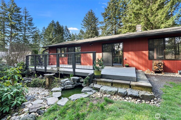 Property Photo:  6517  Valley View Drive NW  WA 98335 