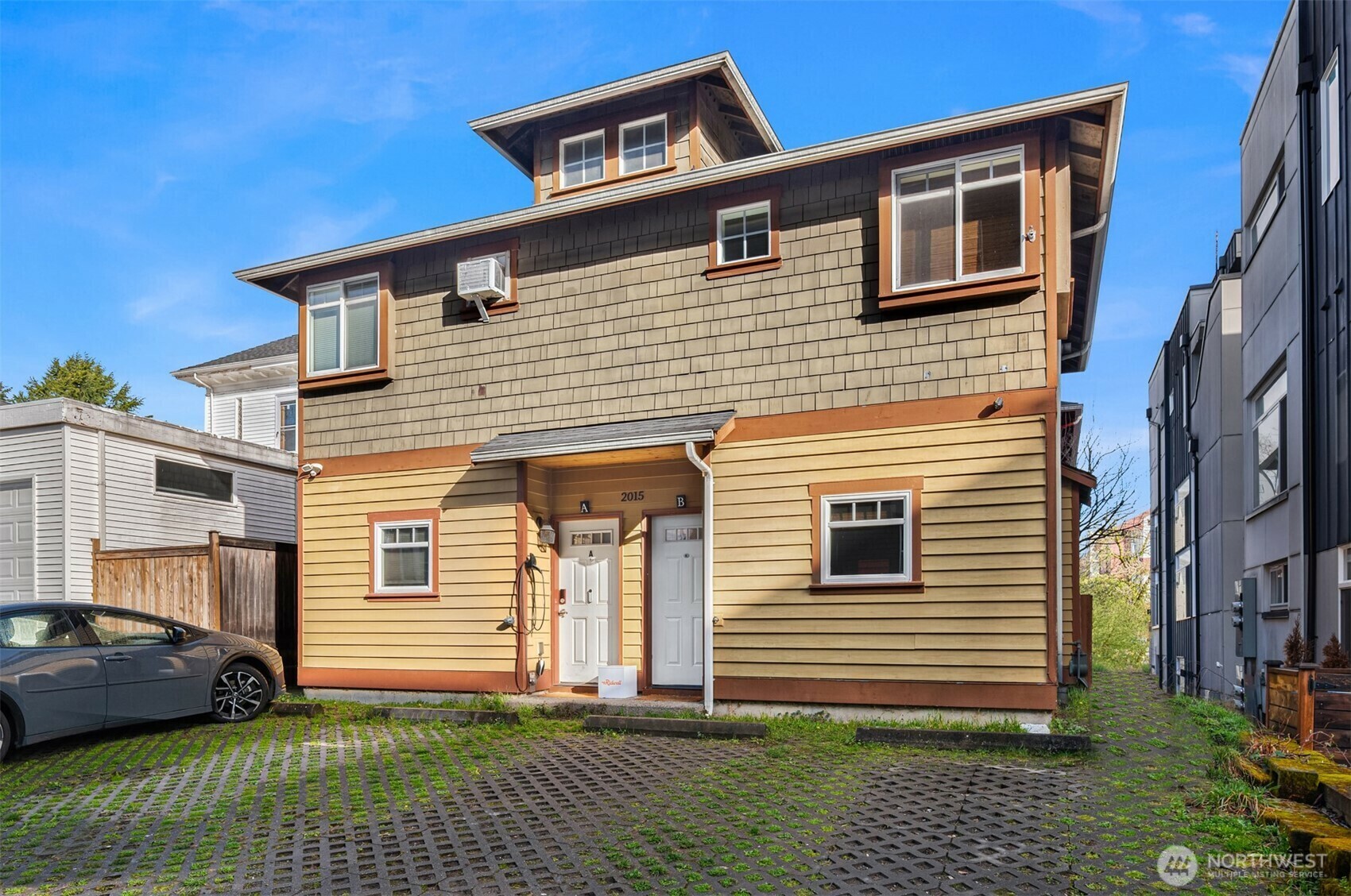 Property Photo: 2015 S Main Street B WA 98144