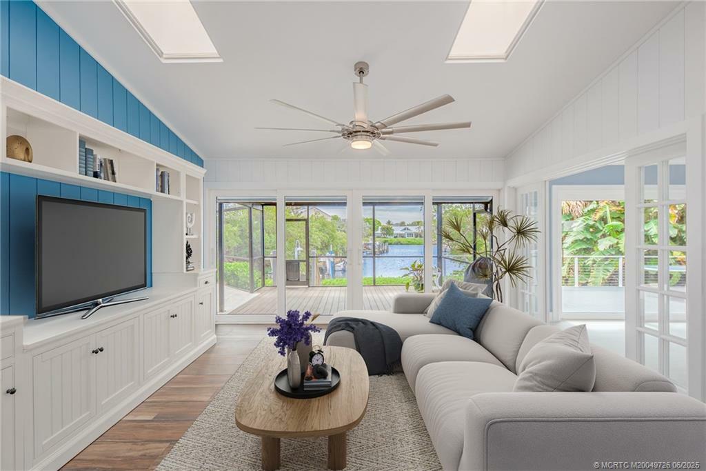 Property Photo:  4104 SE Centerboard Lane  FL 34997 