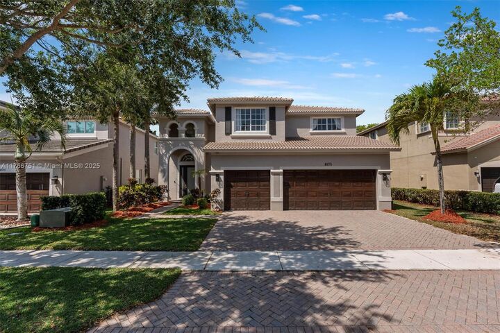 Property Photo: 4075 Cascade Ter FL 33332