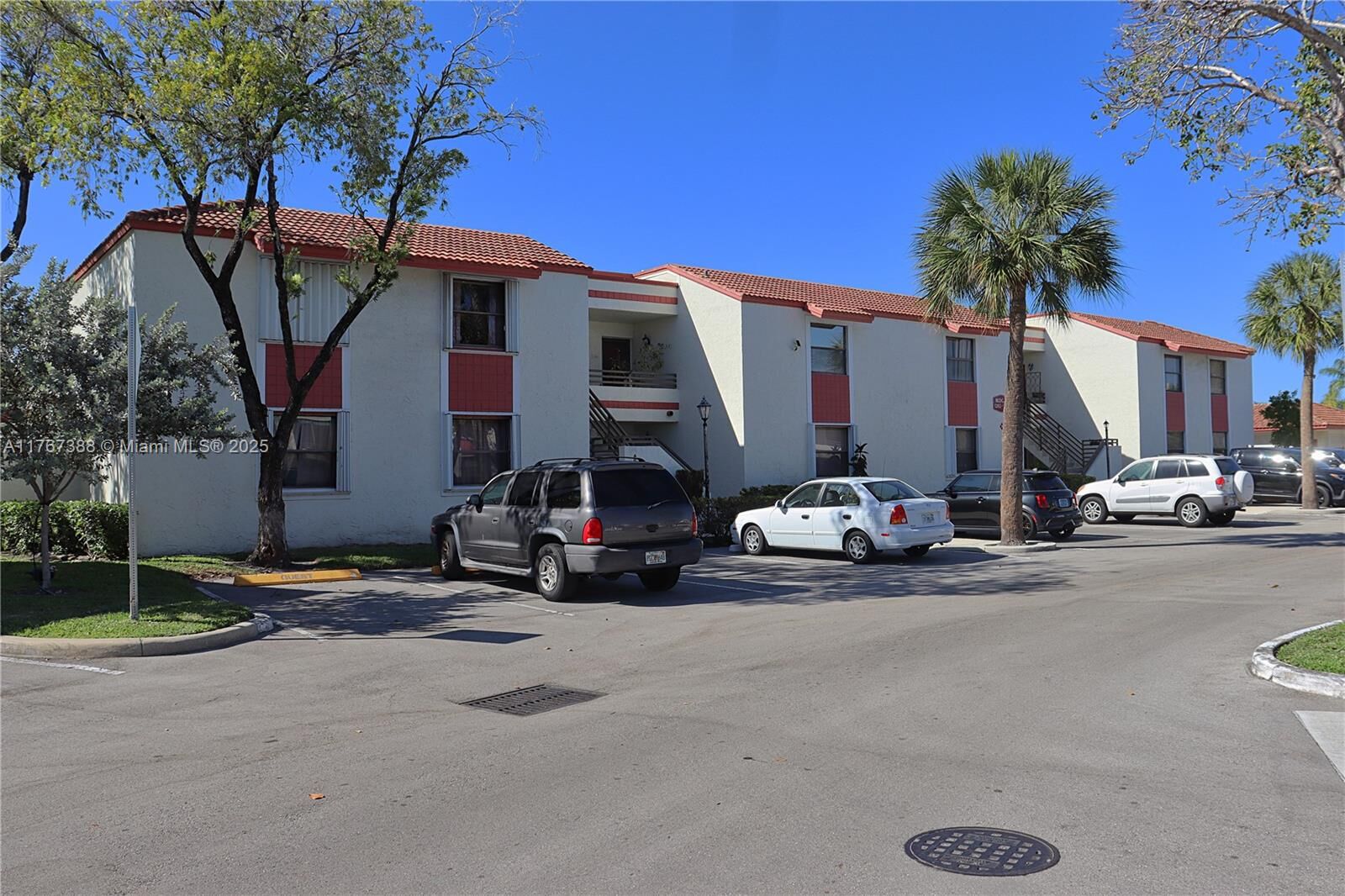 Property Photo:  1206 N Hiatus Rd 1206  FL 33026 