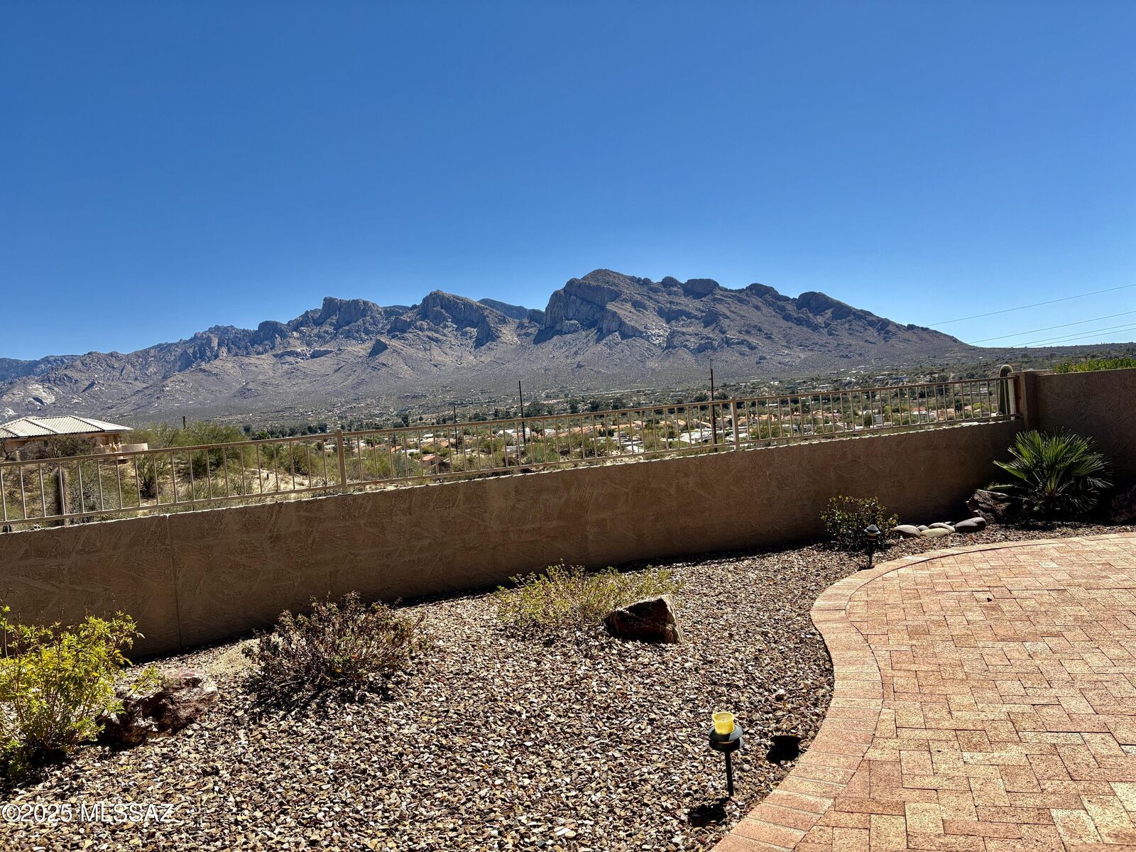 Property Photo:  10436 N Fairway Vista Lane  AZ 85737 