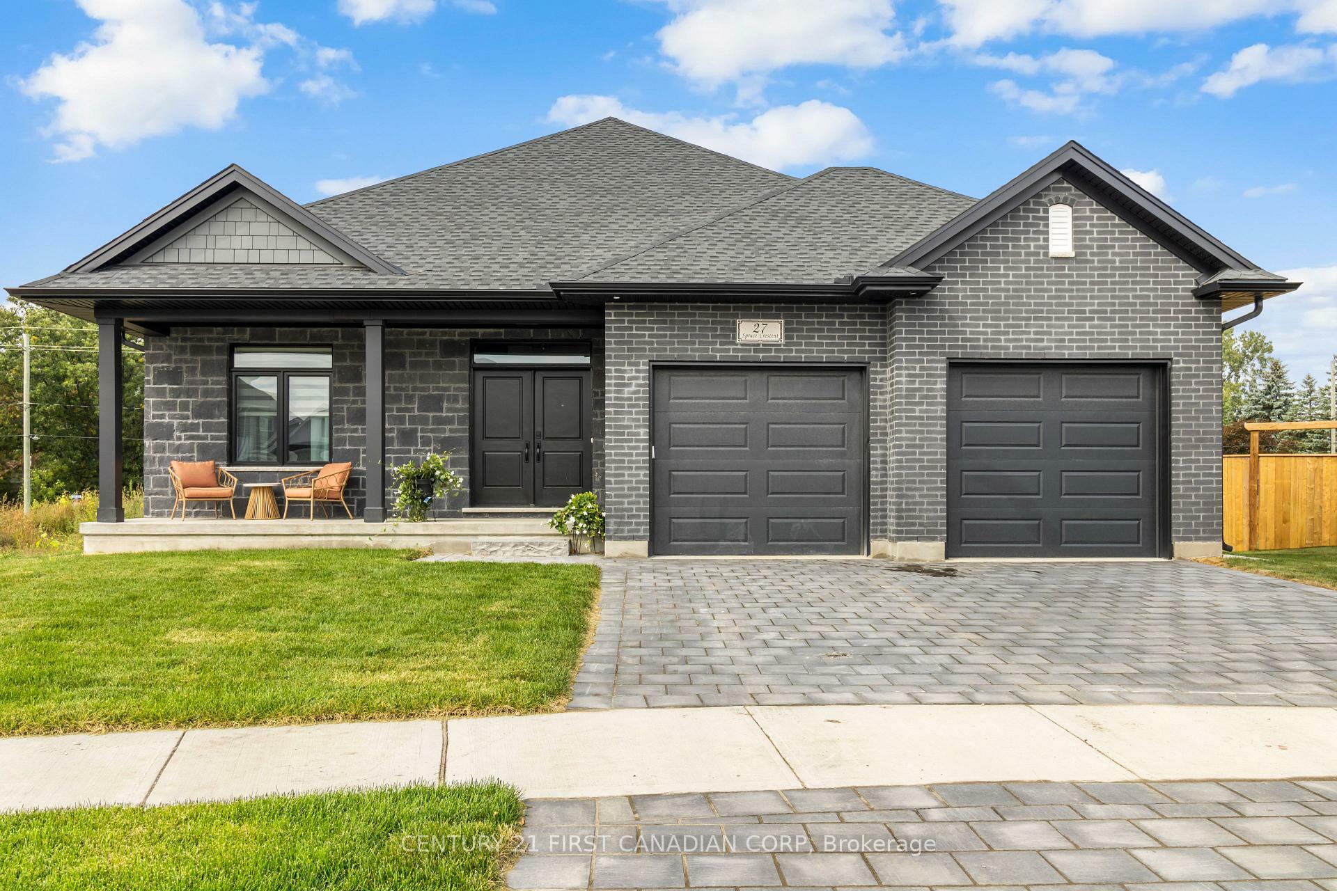 Photo de la propriété: 27 Spruce Crescent ON N0M 2K0