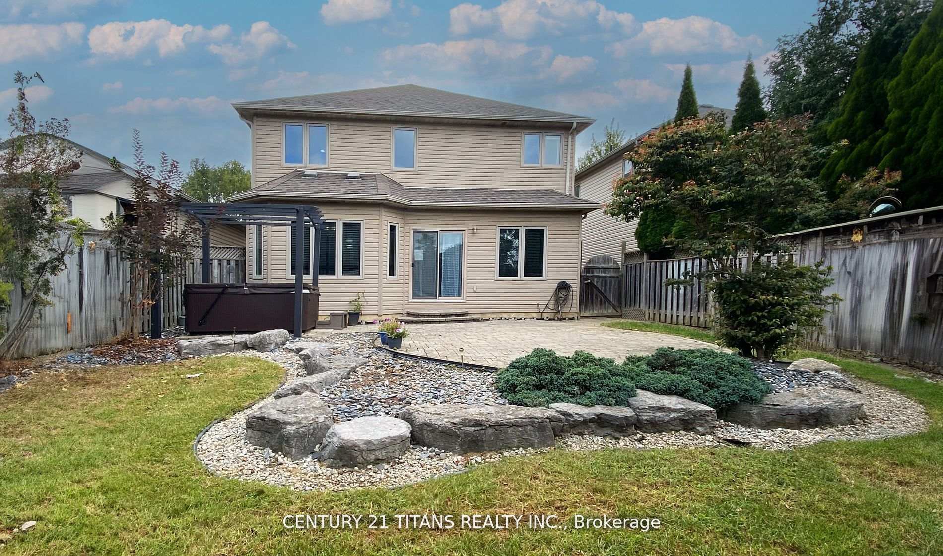 Photo de la propriété: 198 Taylor Trail ON N7L 0A2