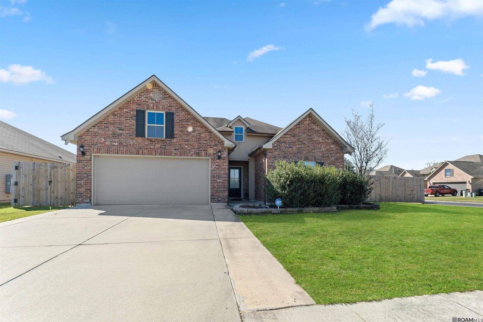 Property Photo: 42283 Jadestone Ave LA 70769