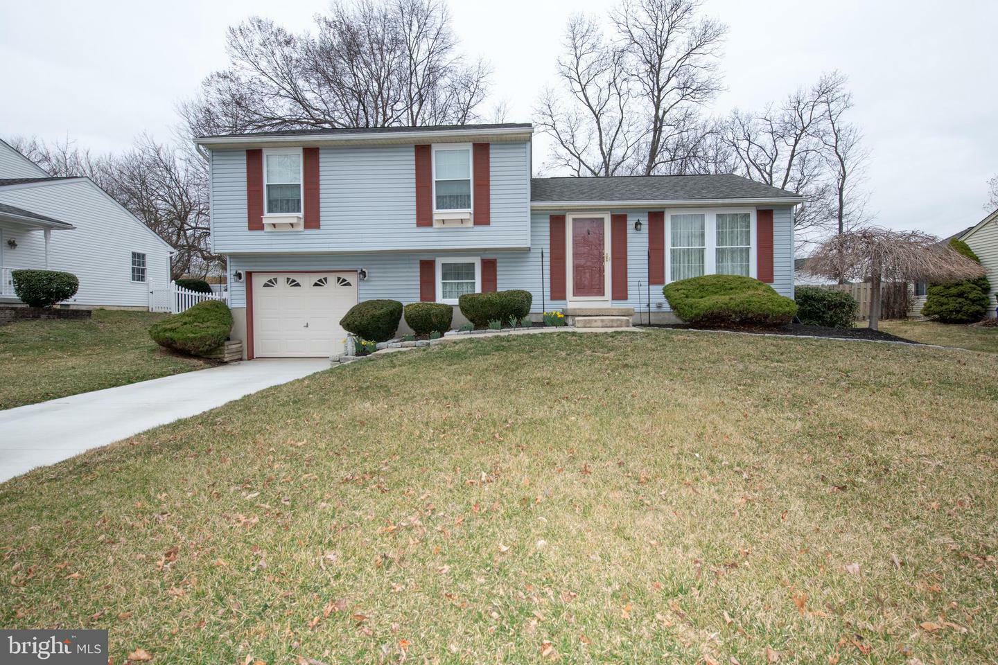 12 Kingsley Avenue  Marlton NJ 08053 photo