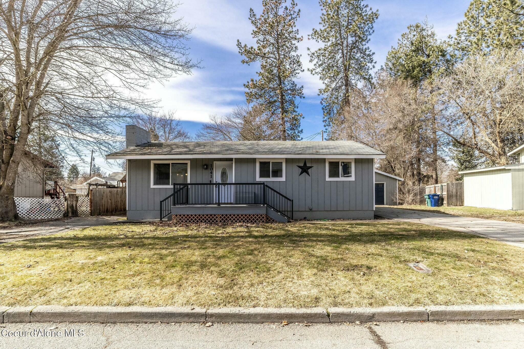 1041 N 17th St  Coeur D'Alene ID 83814 photo