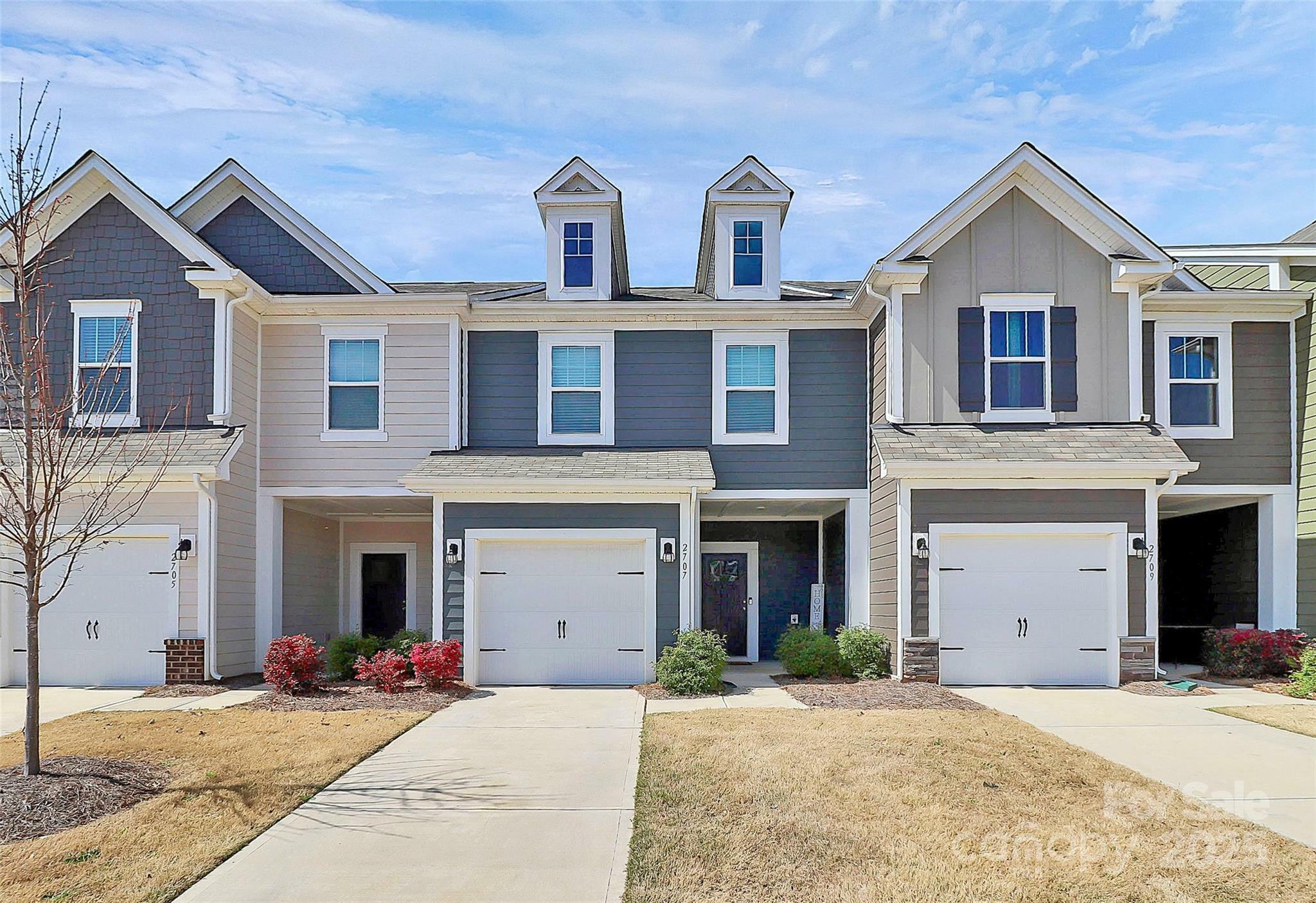 Property Photo: 2707 Aubrey Street NC 28110