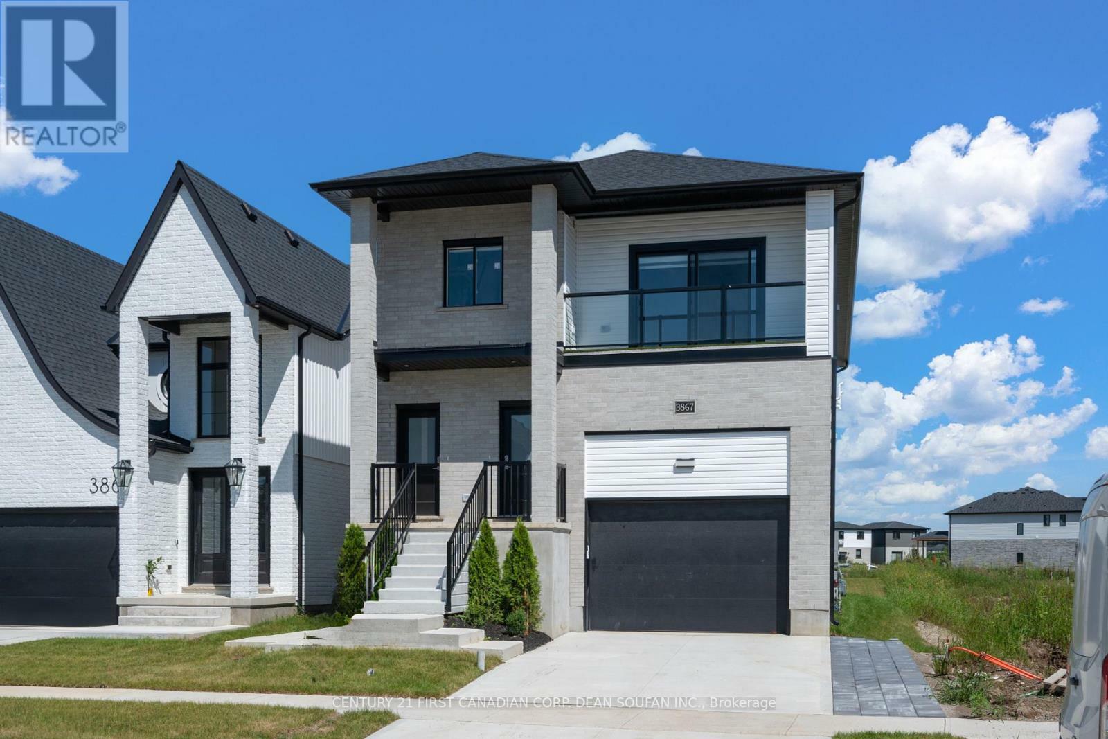 Photo de la propriété:  3867 Petalpath Way  ON N6P 1H5 