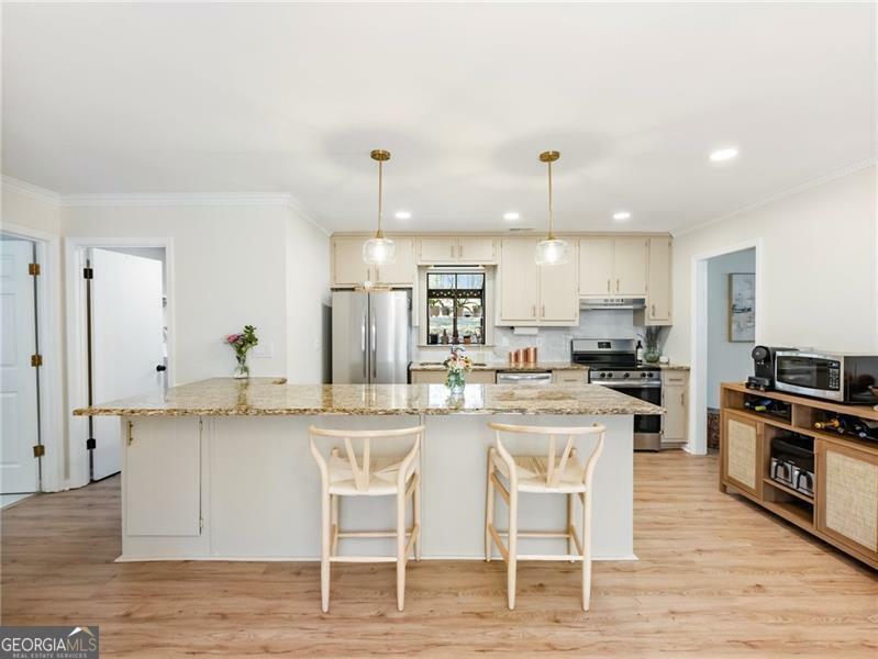 Property Photo:  2466 Thrasher Road  GA 30519 