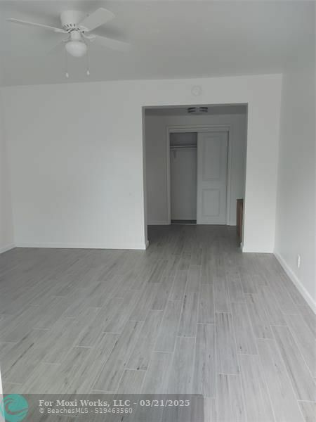 Property Photo: 24 SW 13th St FL 33004
