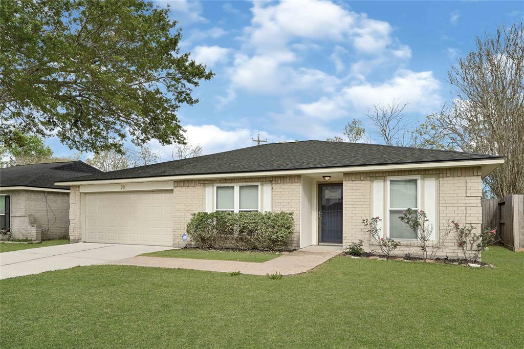 Property Photo: 211 Sweetgum Street TX 77573