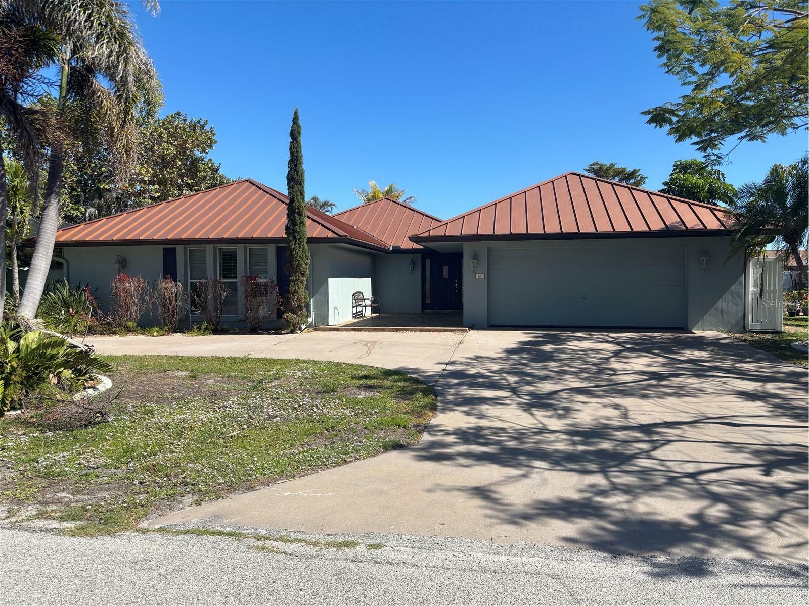 Property Photo: 104 Graham Street SE FL 33952