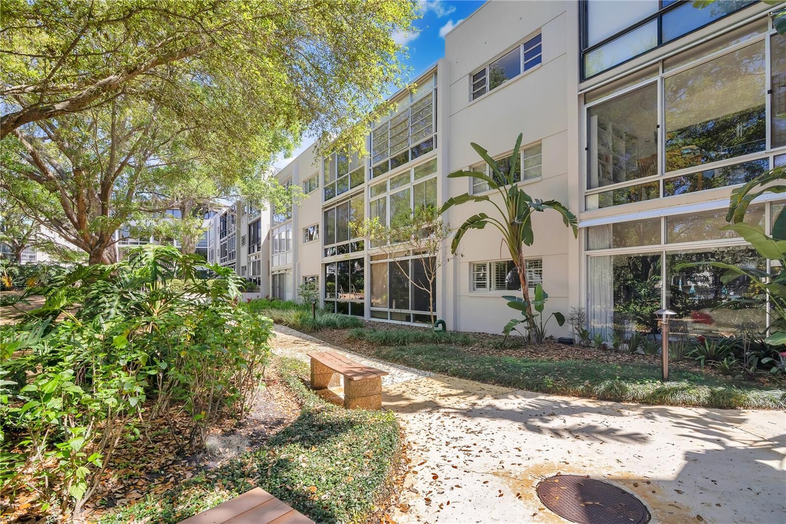 Property Photo:  700 Melrose Avenue L-23  FL 32789 