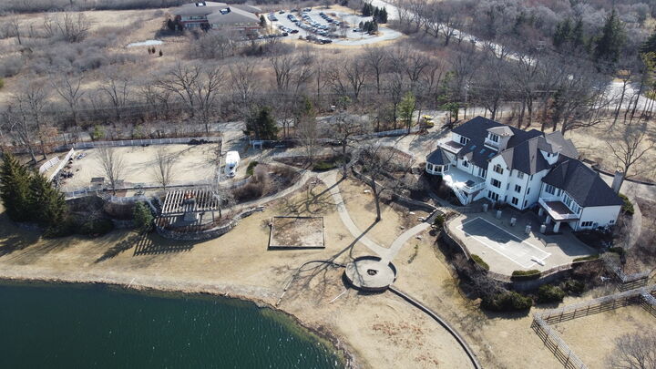 Property Photo: 10 Old Hart Road IL 60010