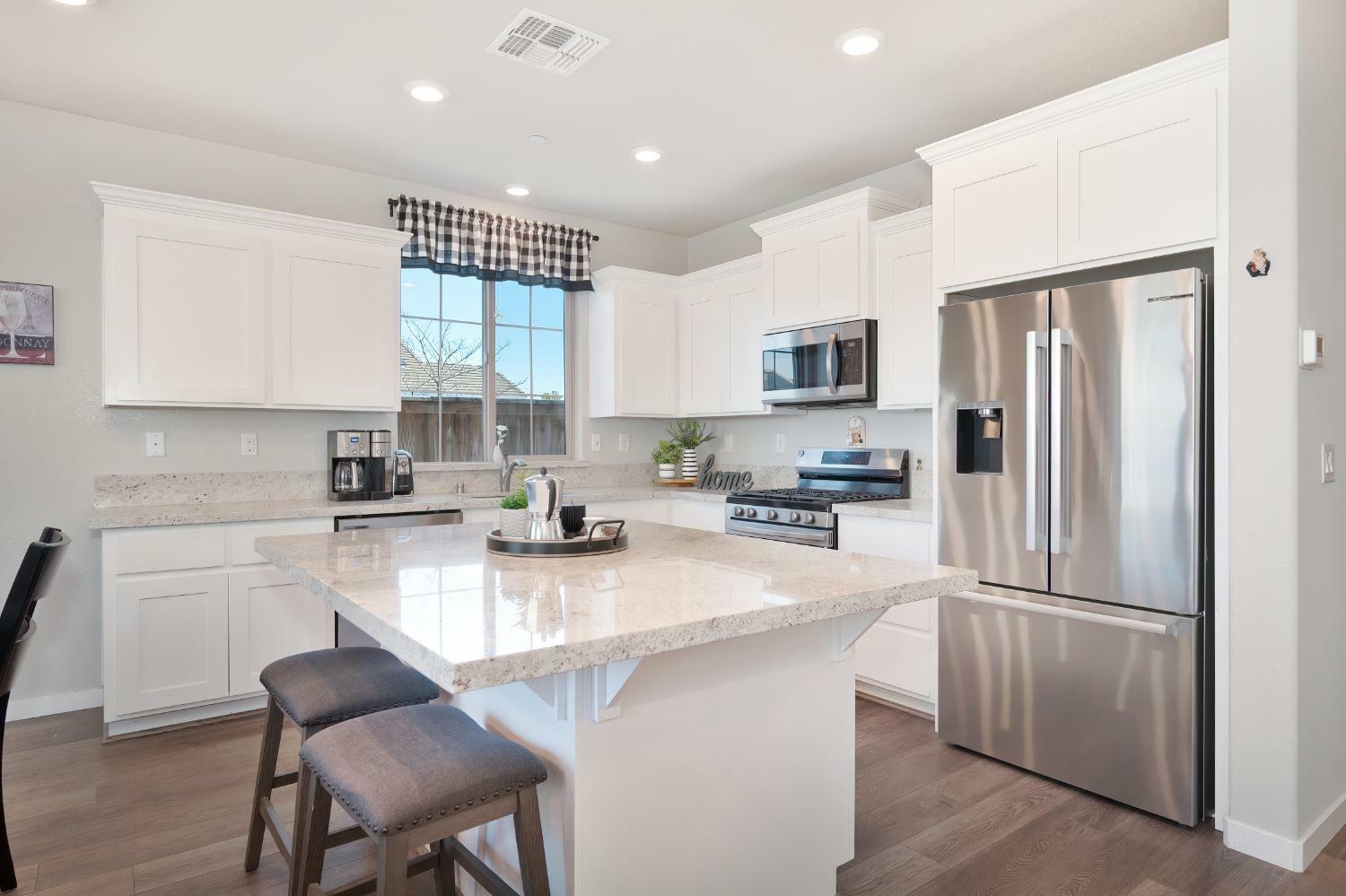 Property Photo: 4104 Gossamer Street CA 95747