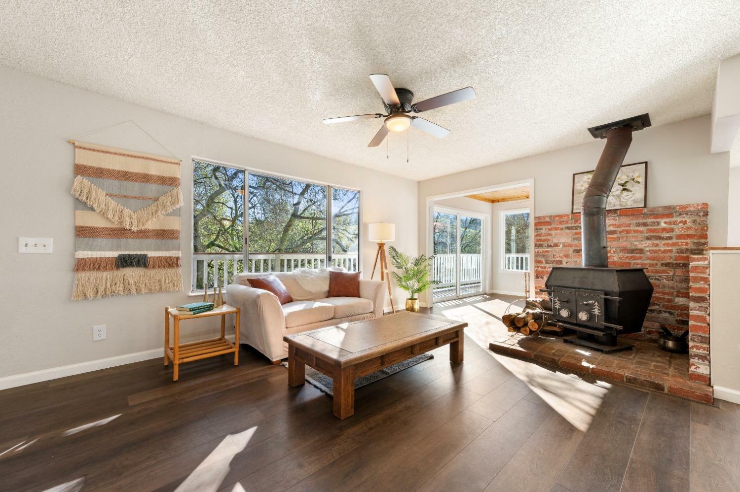 Property Photo: 16310 Dry Creek Lane CA 95949