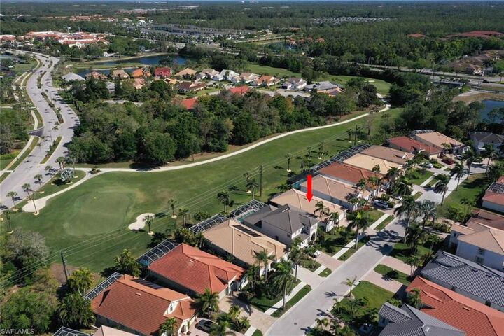 Property Photo: 5624 Lago Villaggio Way FL 34104