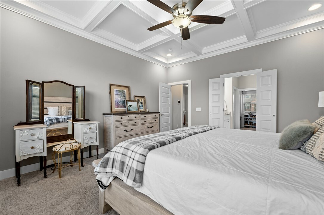 Property Photo: 1504 Ridgewood Avenue AR 72745