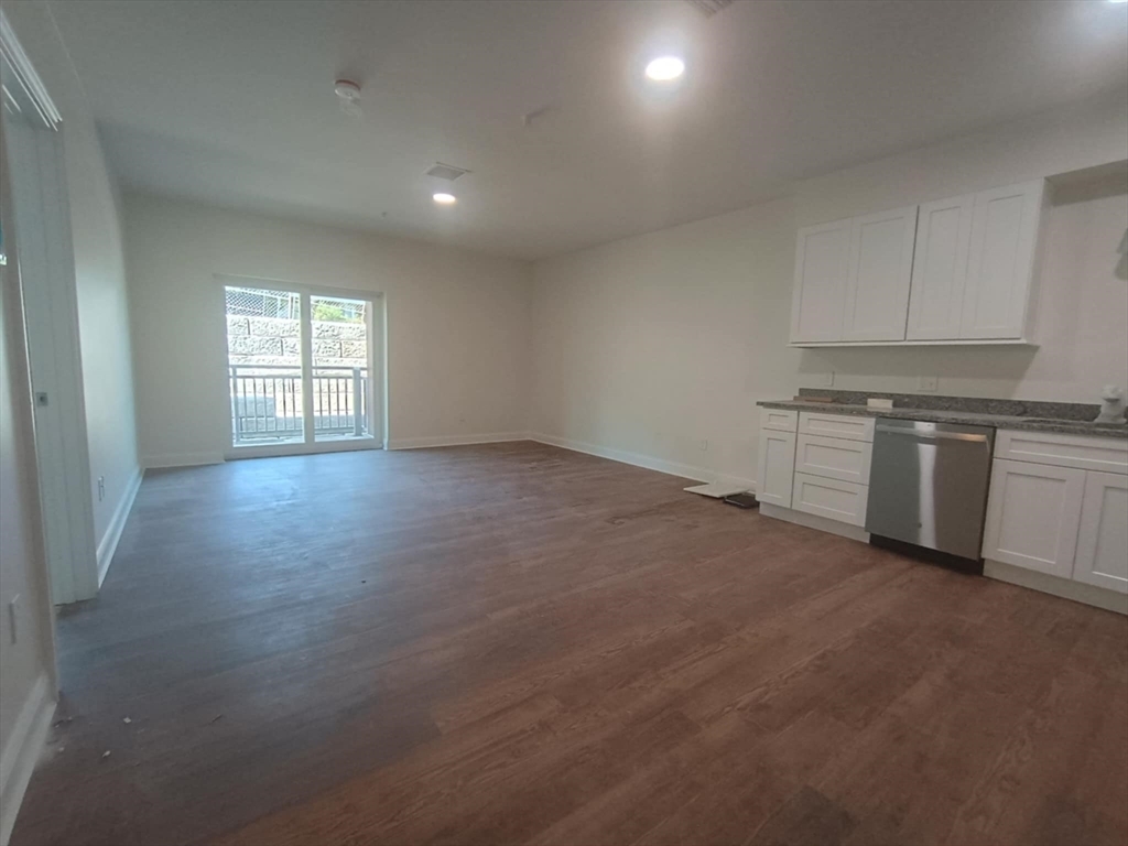 Property Photo: 10 Franklin Ave 104 MA 02151