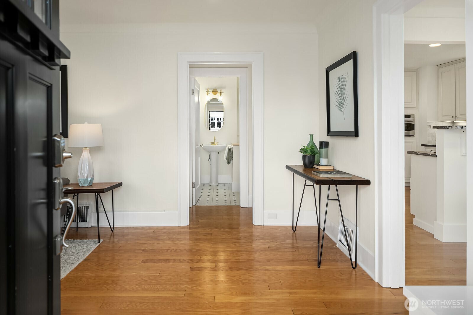 Property Photo: 1709 E Galer Street WA 98112
